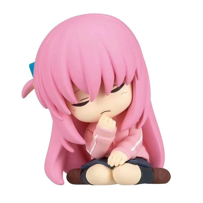 Figura gachapón de Bocchi The Rock kawaii de estilo japonés en pose de descanso — Don Gachapón