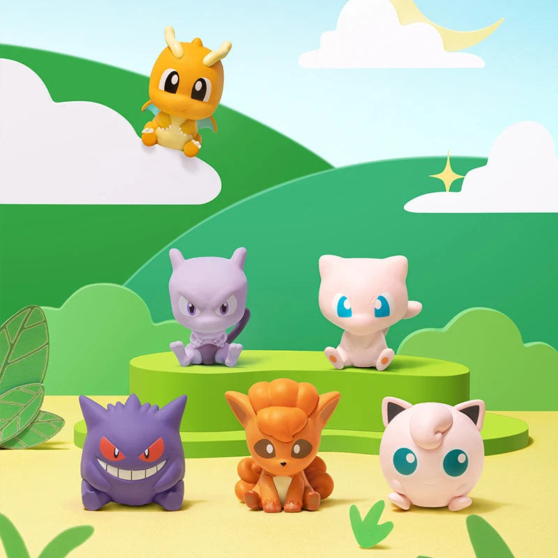 Mini figuras de Pokémon coleccionables kawaii en pokébola sorpresa de estilo japonés — Don Gachapón