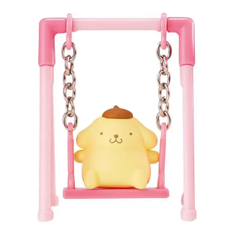 Columpio decorativo kawaii con figuras de Hello Kitty y amigos de estilo japonés — Don Gachapón